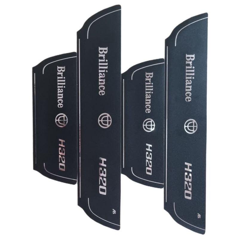 برچسب پارکابی خودرو امیران اسپرت طرح چرم کد 2025086 مناسب برای برلیانس 320 مجموعه 4 عددی